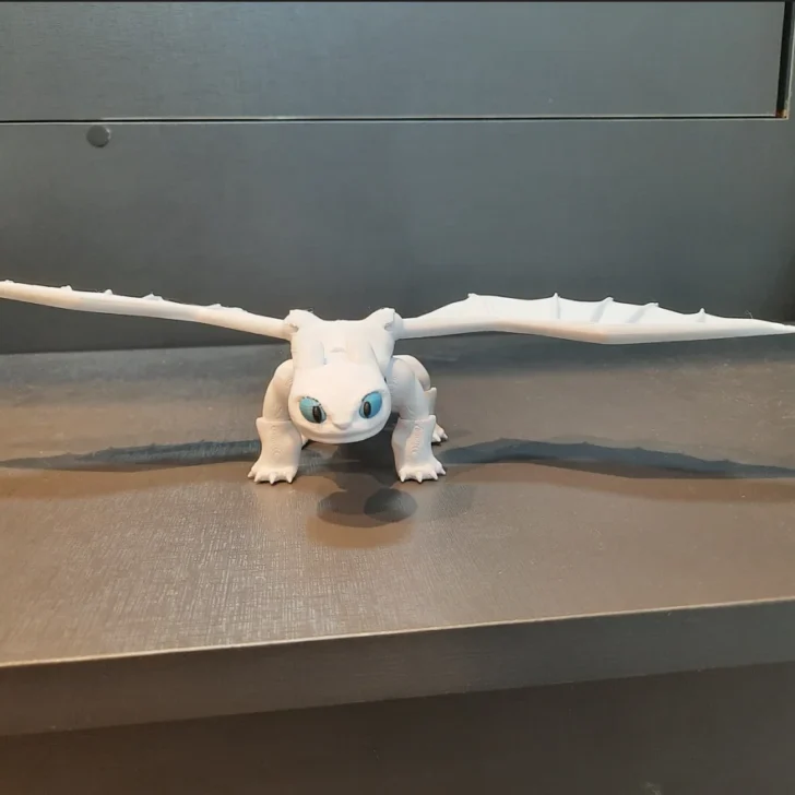 Boneco Fúria da Luz impressora 3D 21cm